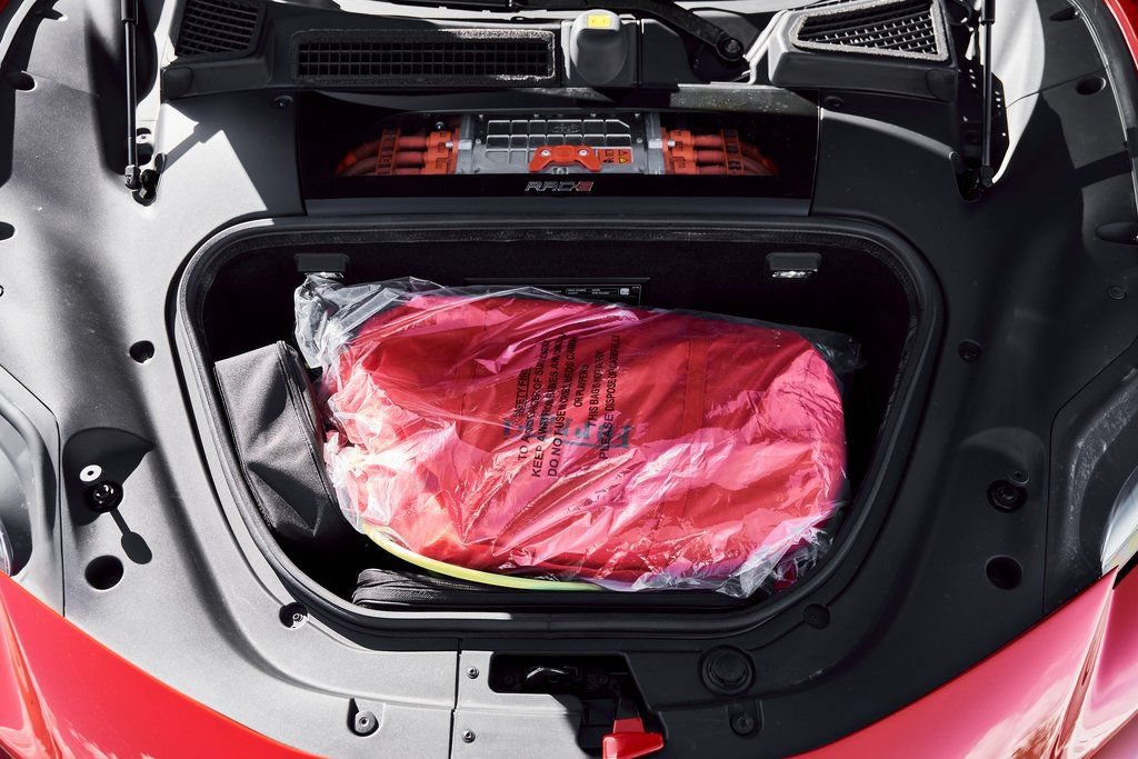 Used 2023 Ferrari SF90 Stradale AWD/4WD image 16