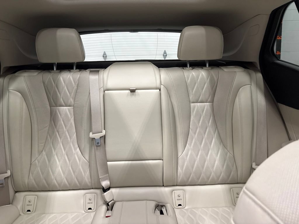 Used 2023 Buick Envision Avenir AWD/4WD image 30