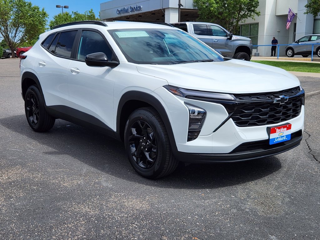 New 2026 Chevrolet Trax LT w/ Driver Confidence Package FWD image 5