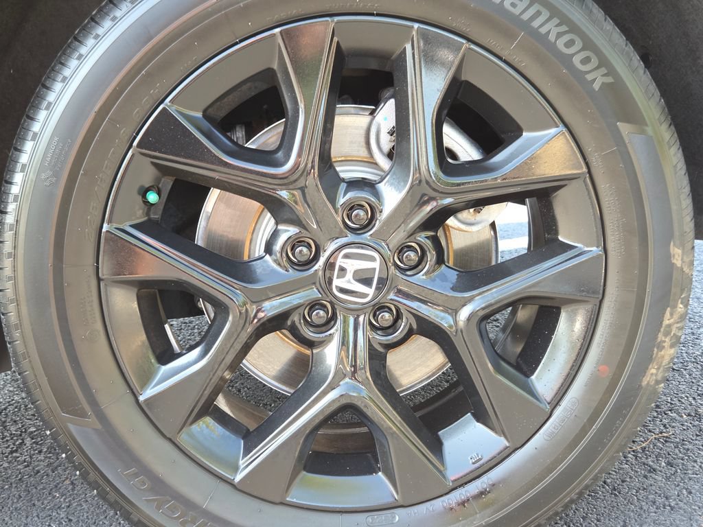 Certified 2025 Honda HR-V Sport image 16