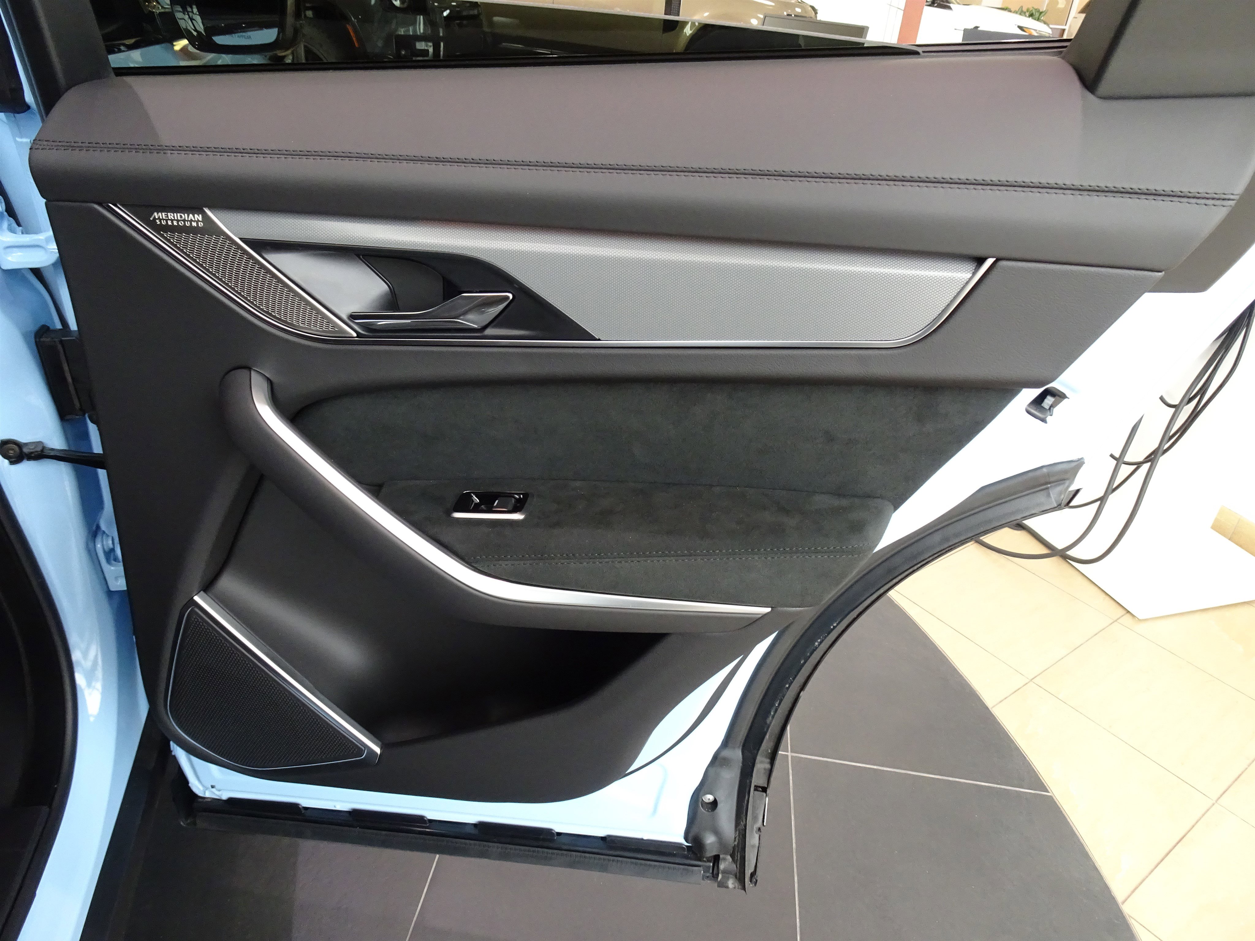 New 2026 Jaguar F-PACE SVR 575 Edition image 22