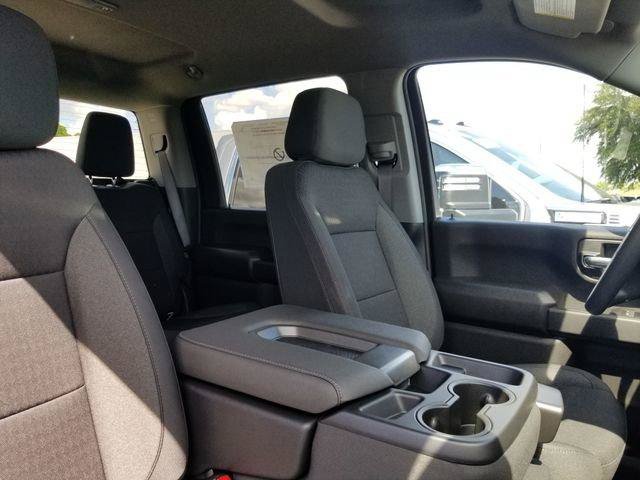 New 2026 Chevrolet Silverado 2500 Custom w/ Custom Value Package AWD/4WD image 15