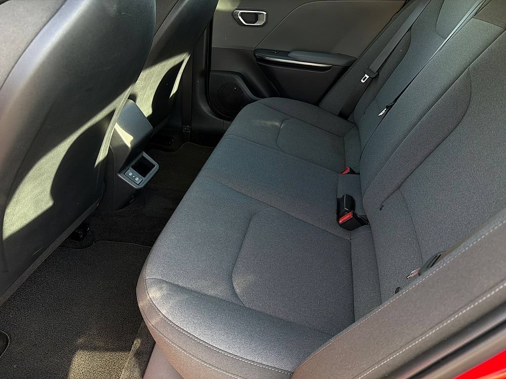 Used 2025 Kia K4 FWD image 7