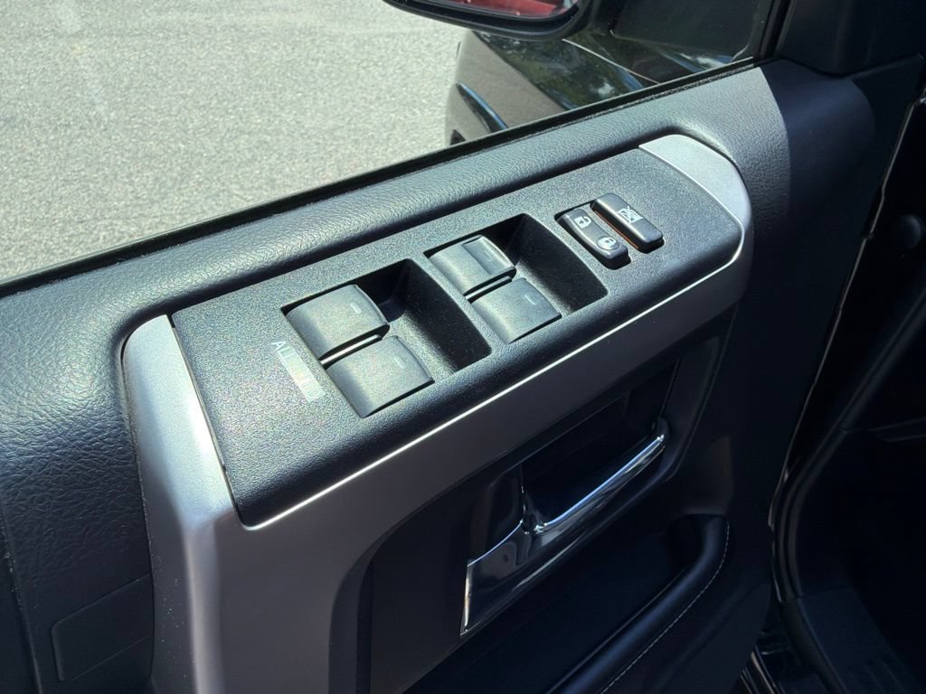 Used 2016 Toyota 4Runner SR5 Premium AWD/4WD image 12
