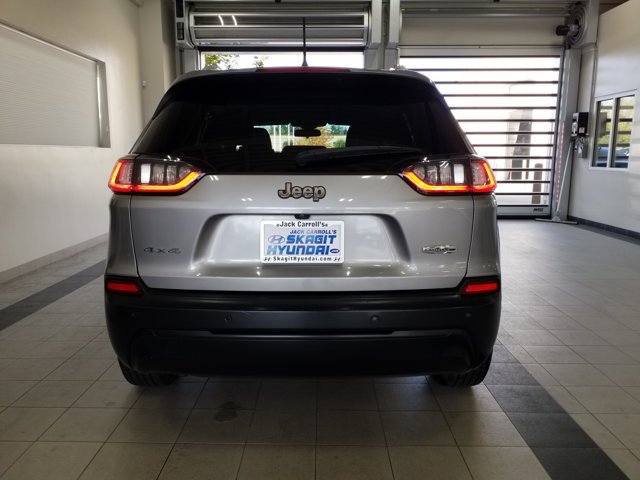 Used 2019 Jeep Cherokee Latitude Plus w/ Cold Weather Group AWD/4WD image 20
