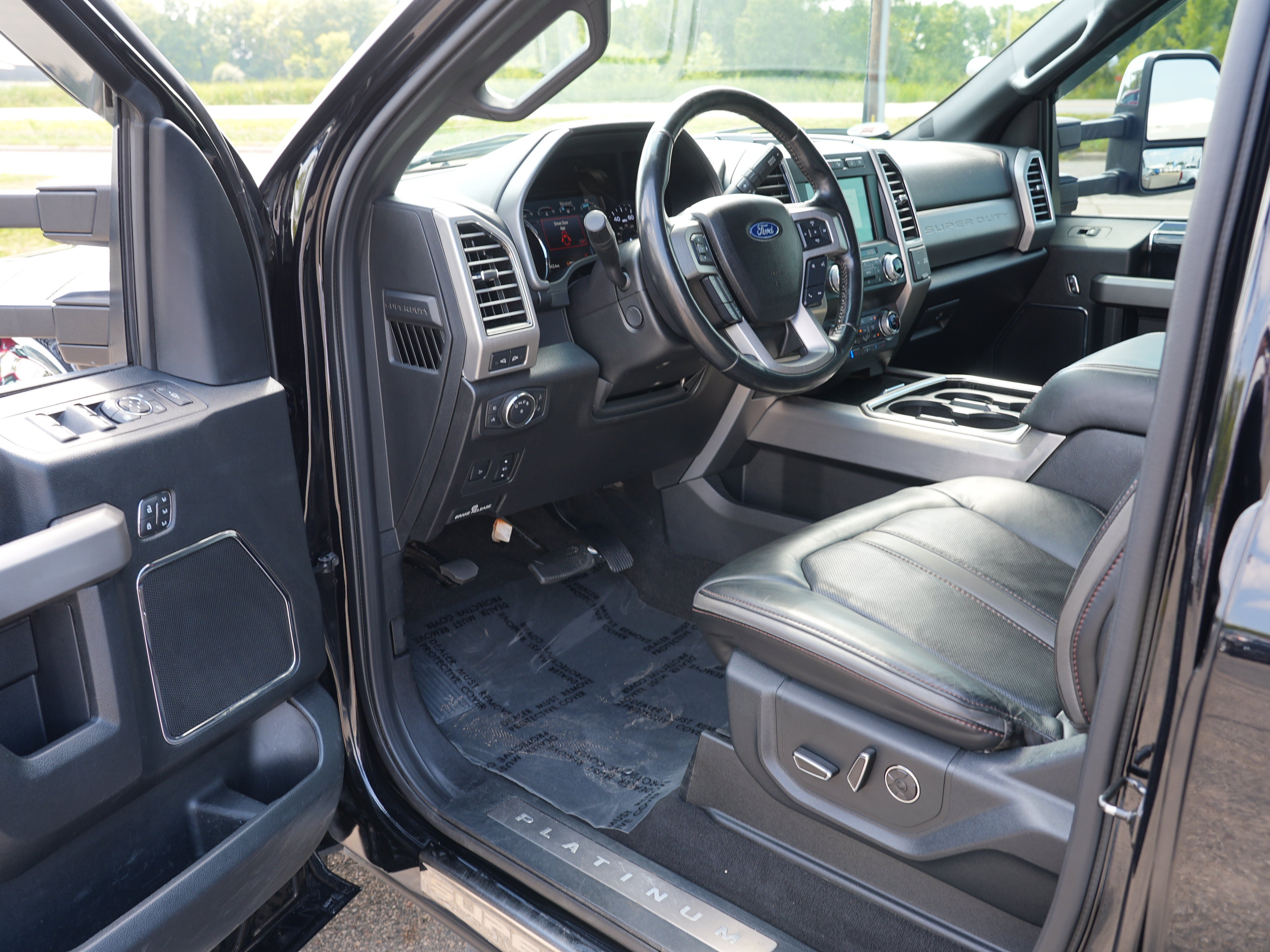 Used 2021 Ford F350 Platinum AWD/4WD image 15