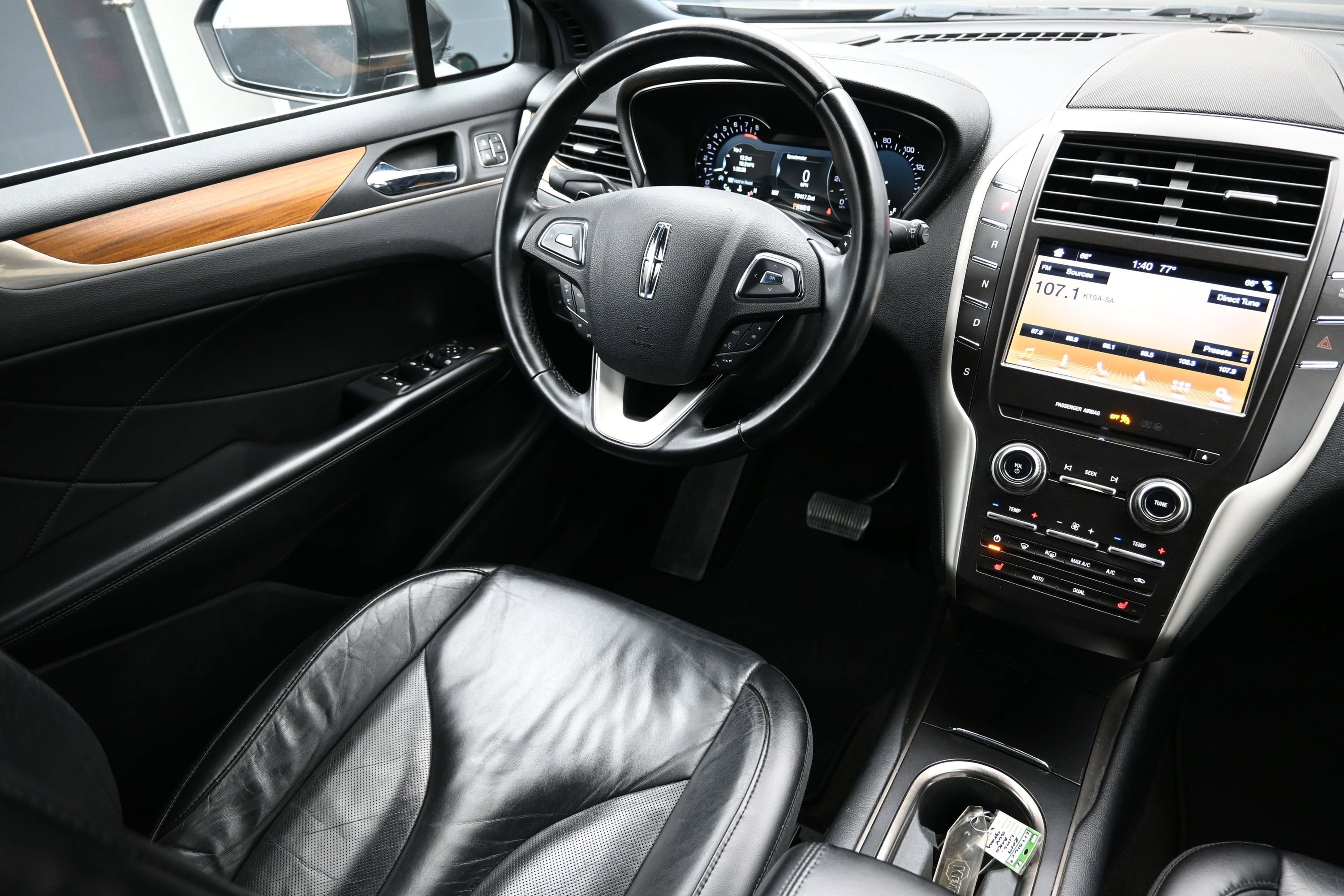 Used 2019 Lincoln MKC Select w/ Select Plus Package FWD image 24