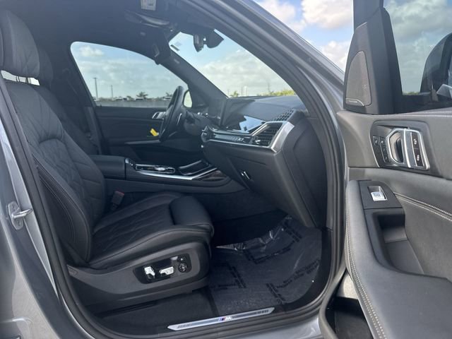 Used 2024 BMW X7 xDrive40i w/ Executive Package AWD/4WD image 29