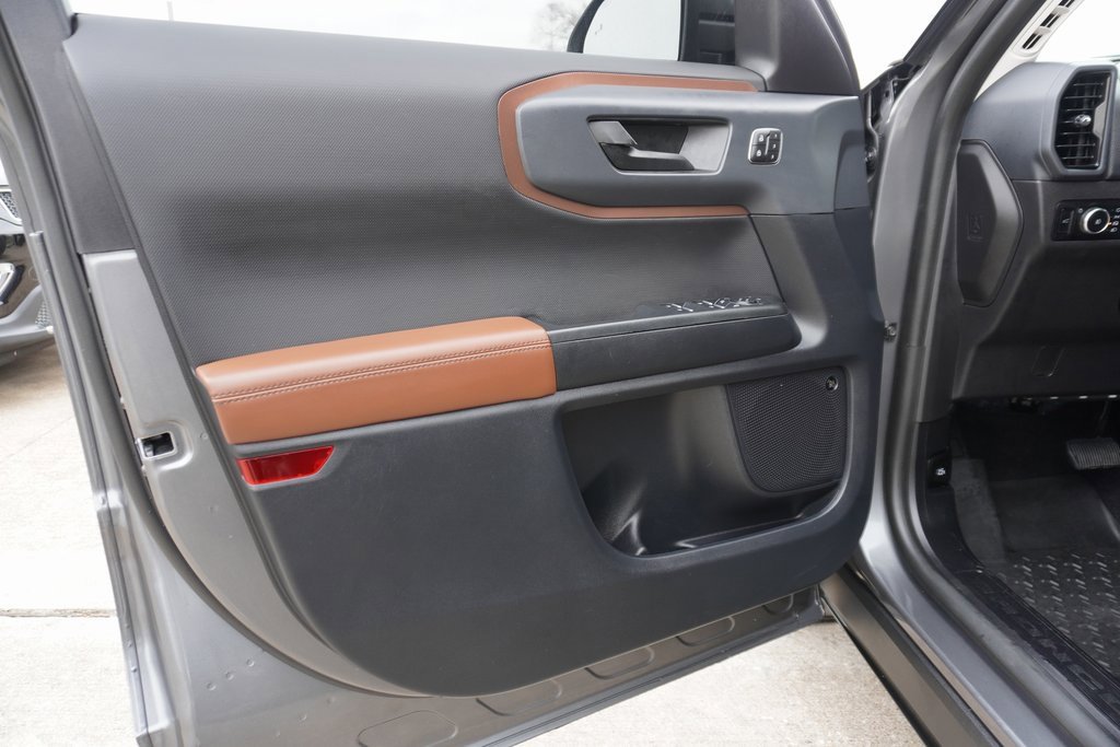 Used 2024 Ford Bronco Sport Outer Banks w/ Tech Package image 8