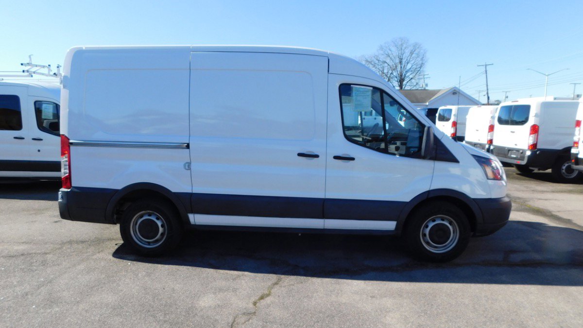 Used 2019 Ford Transit 150 130 Medium Roof RWD image 3