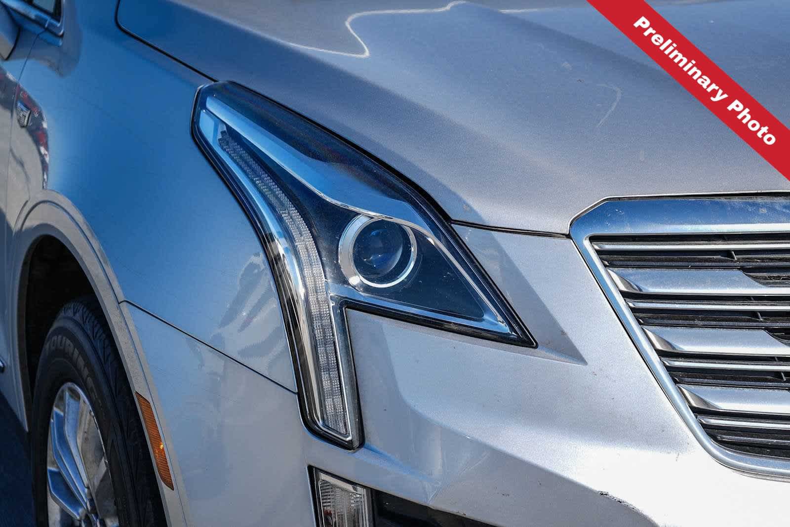 Used 2019 Cadillac XT5 FWD image 4