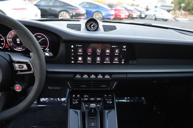 Used 2025 Porsche 911 Carrera image 32