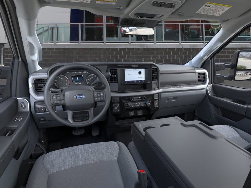 New 2025 Ford F250 XLT image 9
