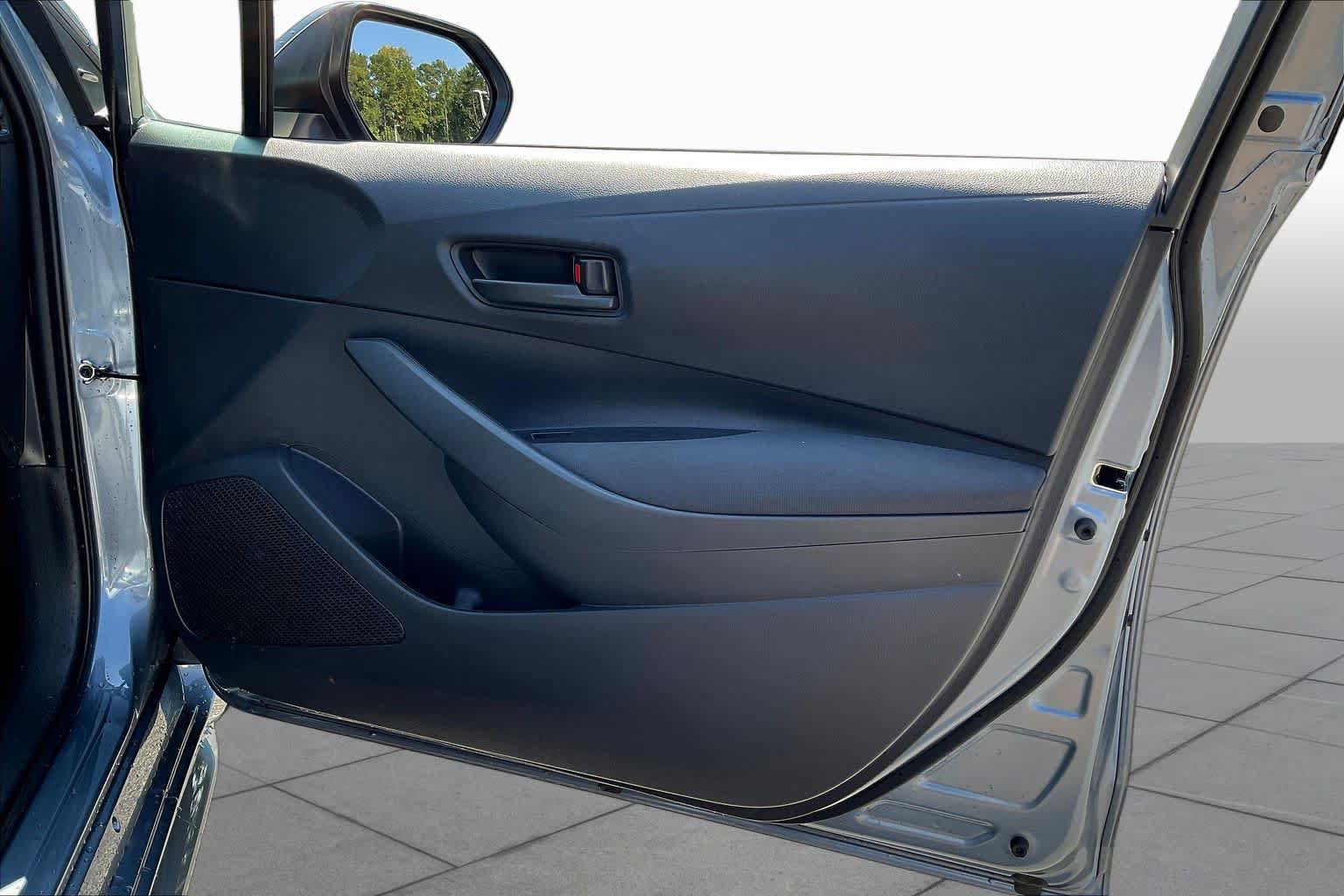 Used 2026 Toyota Corolla LE FWD image 22