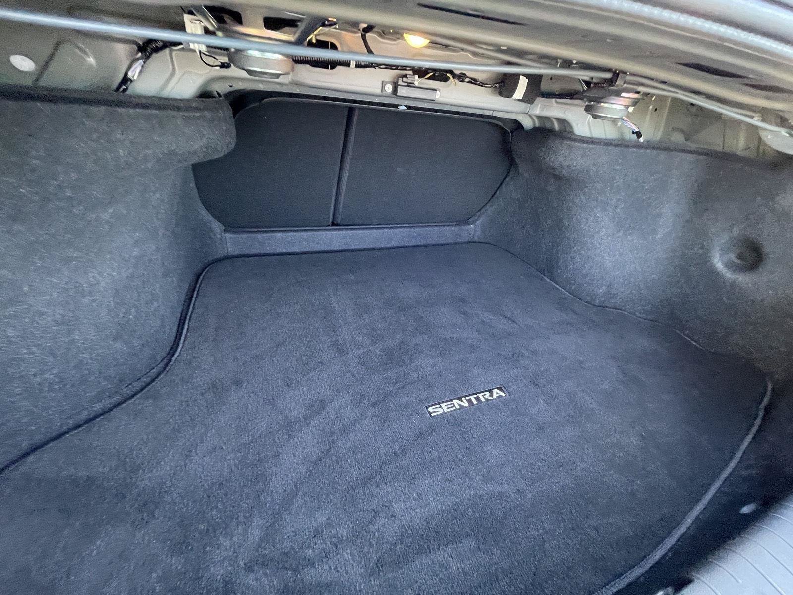 Used 2025 Nissan Sentra SV w/ All-Weather Package FWD image 10