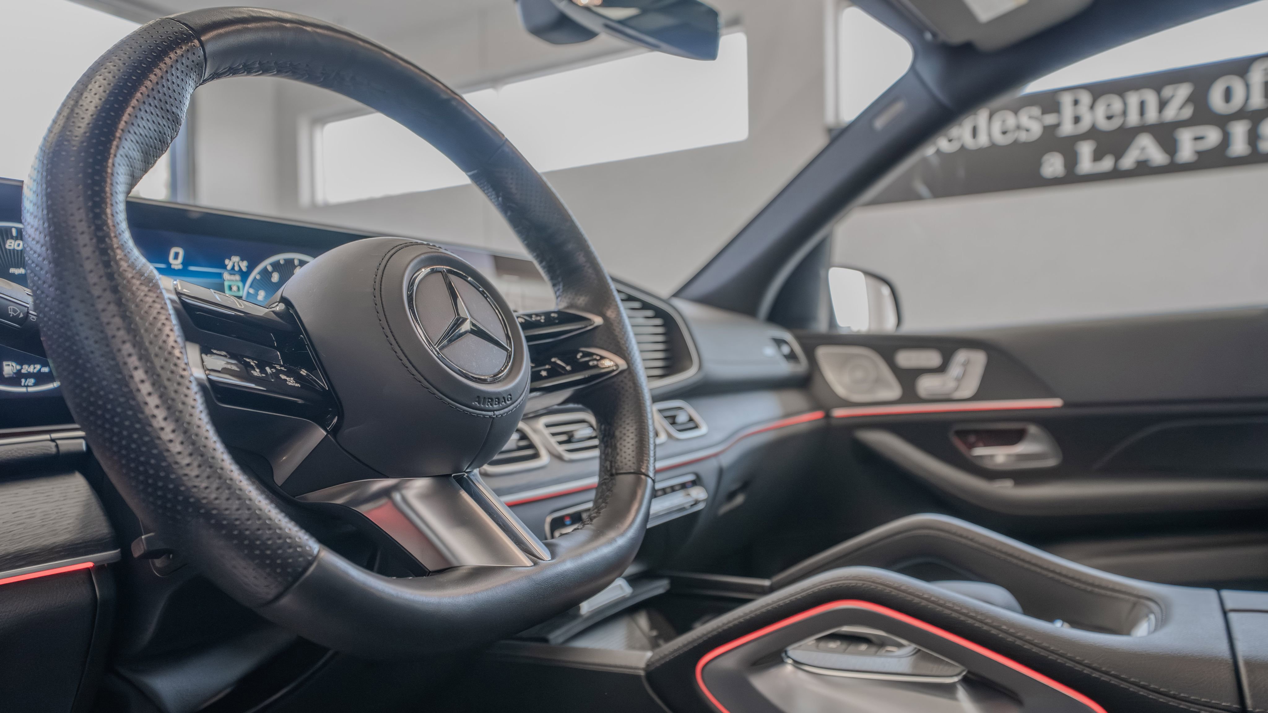 Certified 2025 Mercedes-Benz GLS 450 4MATIC w/ AMG Line Exterior image 7