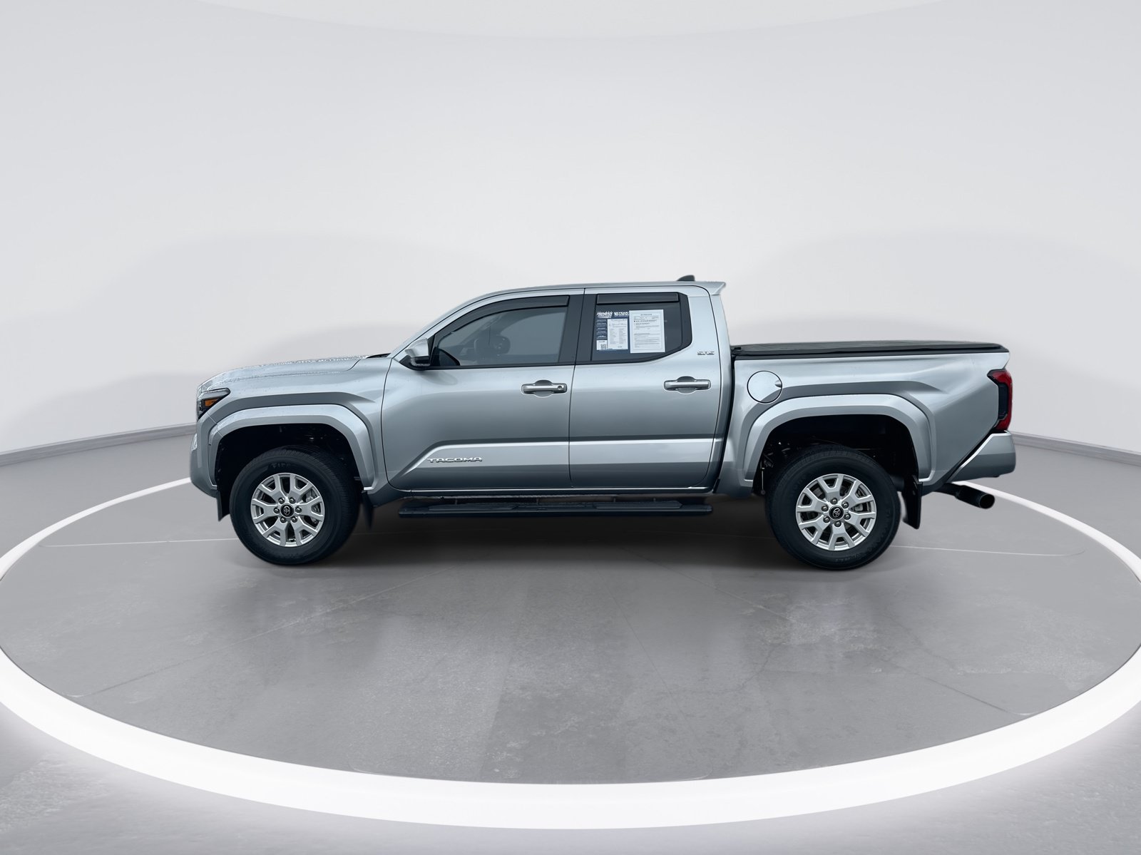 Used 2024 Toyota Tacoma SR5 w/ SR5 Upgrade Package RWD image 6
