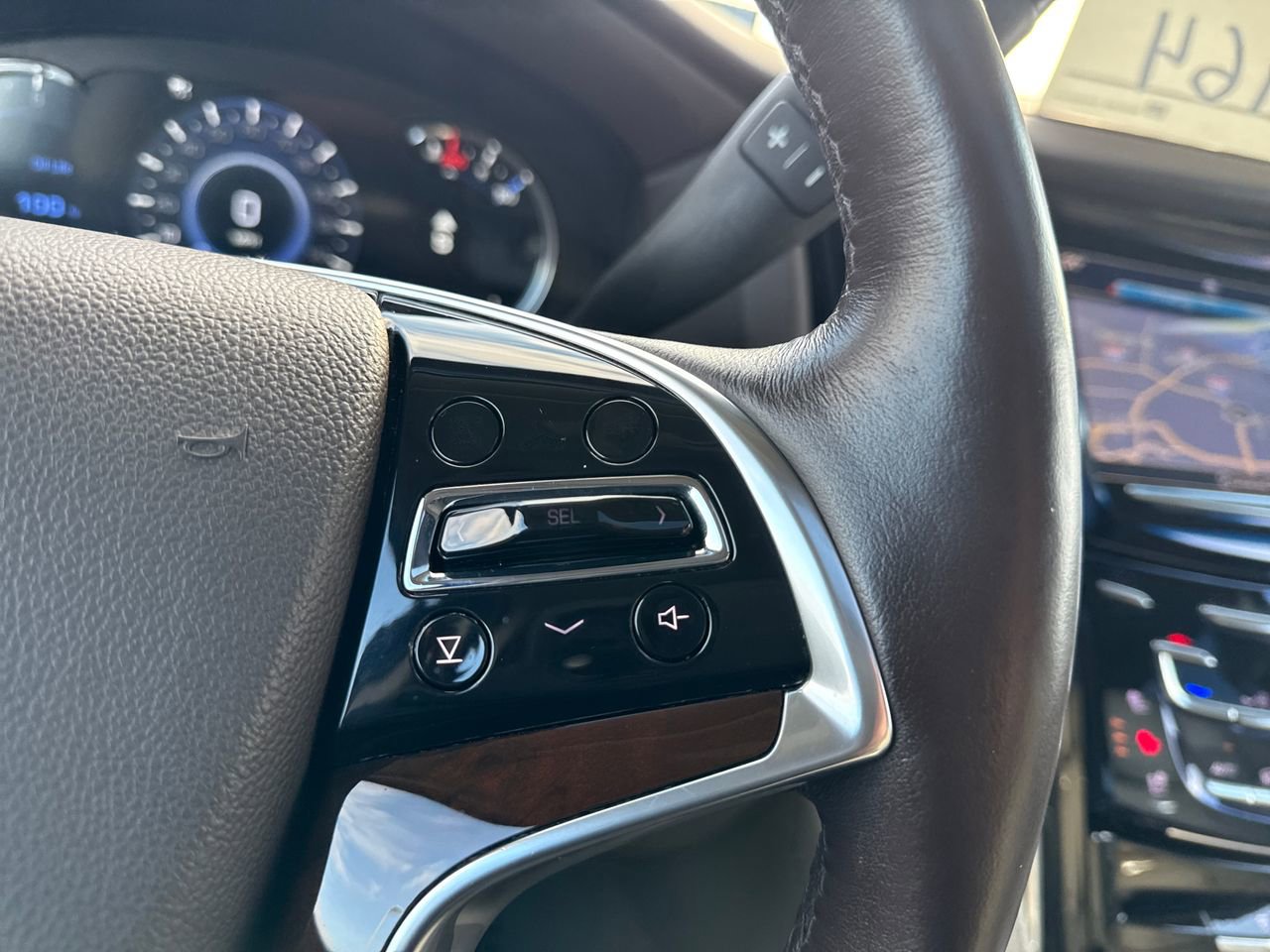 Used 2016 Cadillac Escalade Premium image 30