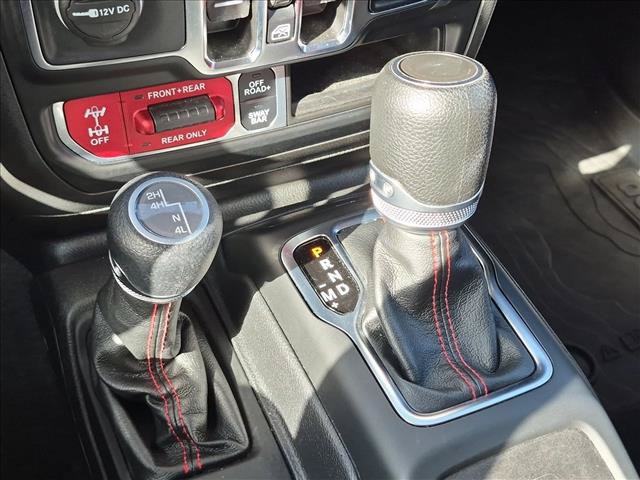 Used 2023 Jeep Gladiator Rubicon w/ Cold Weather Group AWD/4WD image 12