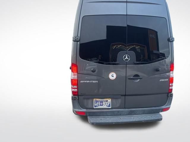 Used 2018 Mercedes-Benz Sprinter 2500 image 7