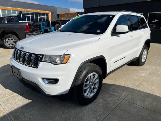 Certified 2019 Jeep Grand Cherokee Laredo AWD/4WD image 3