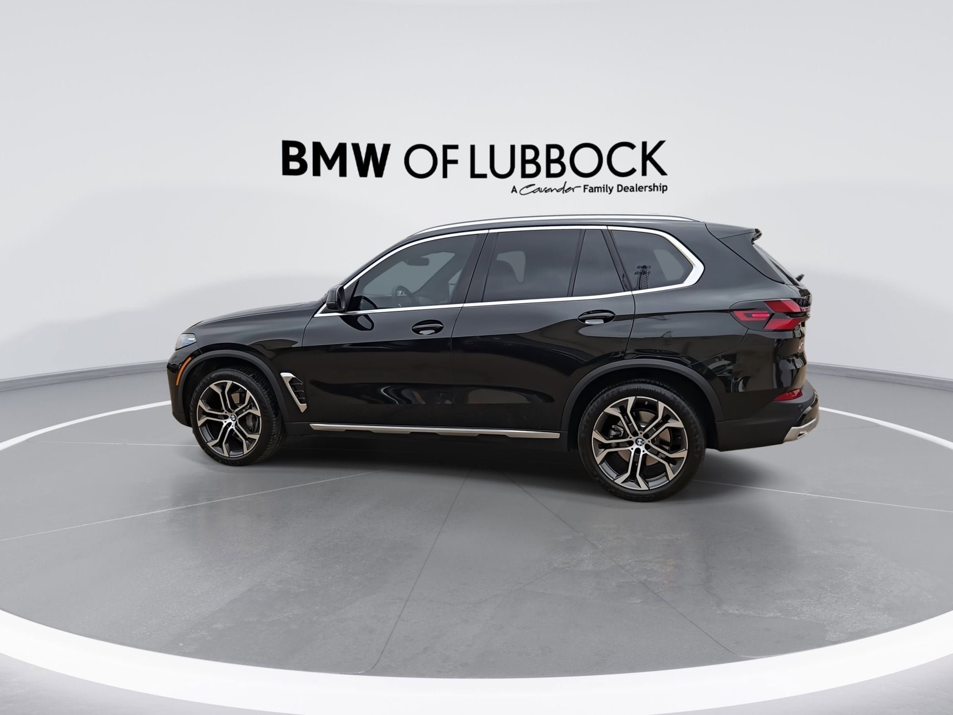 Certified 2025 BMW X5 sDrive40i w/ Premium Package RWD image 6