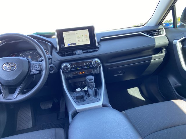 Used 2024 Toyota RAV4 XLE FWD image 15