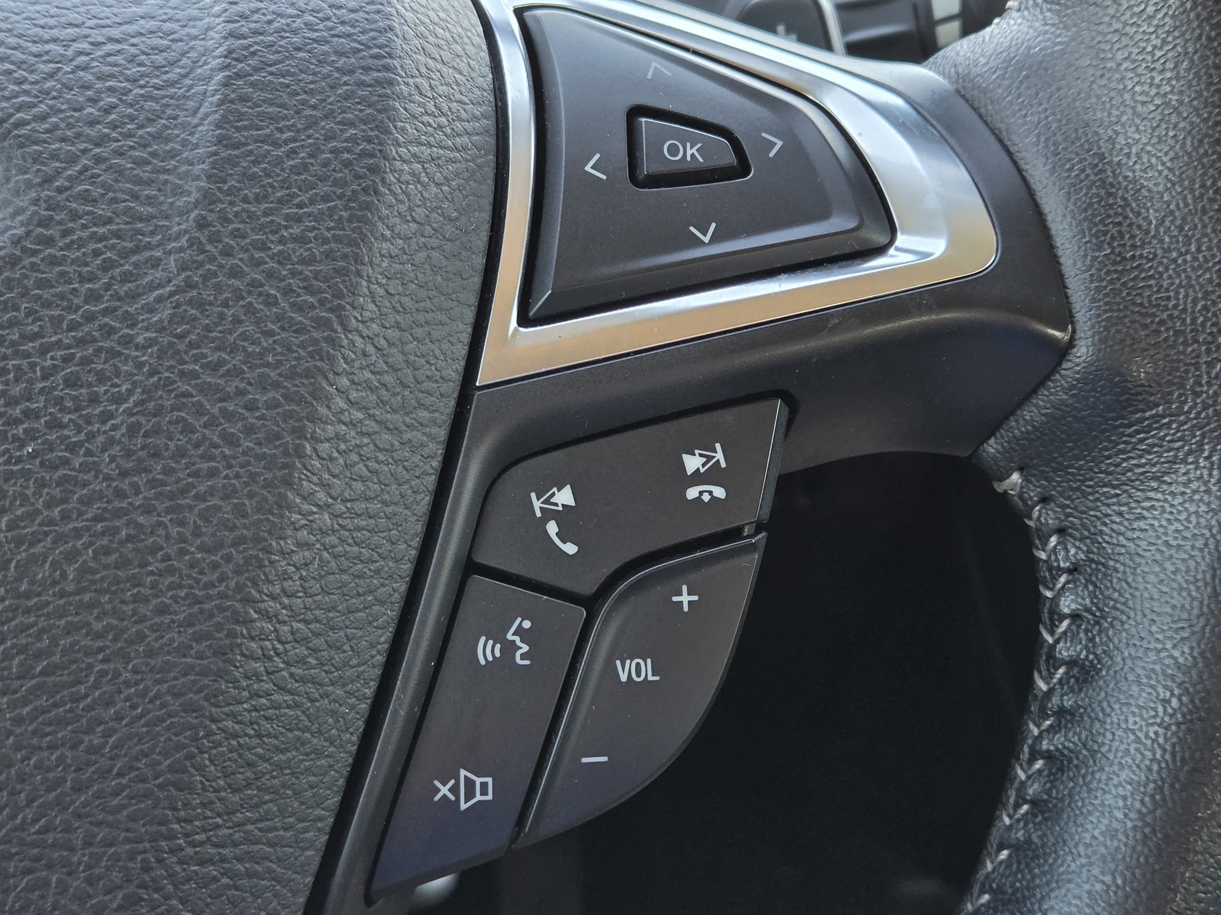 Used 2019 Ford Fusion SE w/ Equipment Group 151A FWD image 21