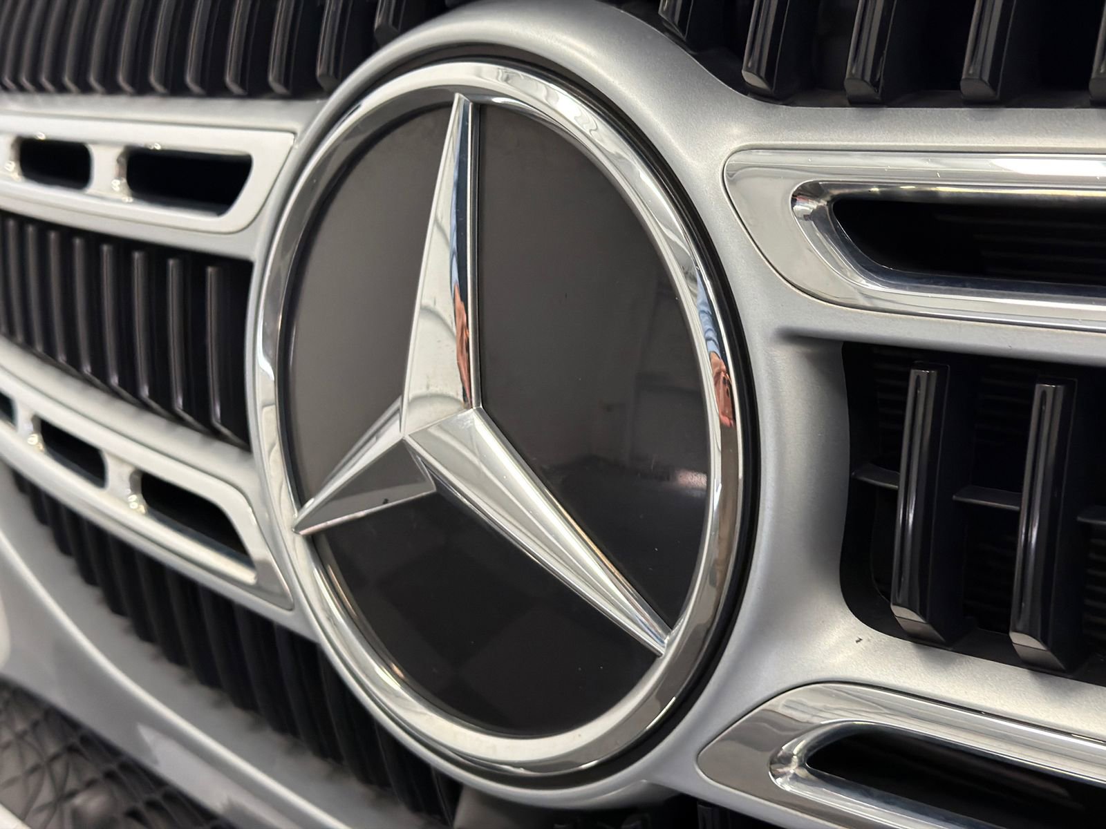 Used 2024 Mercedes-Benz GLE 450e 4MATIC image 15