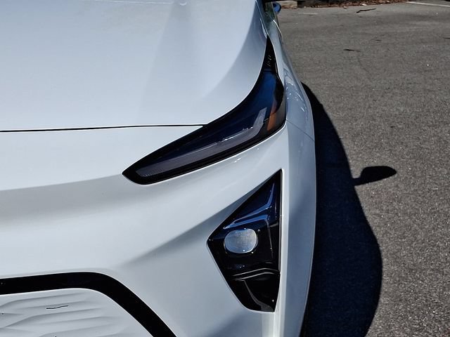 Used 2023 Chevrolet Bolt EUV Premier FWD image 11