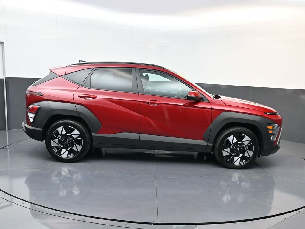 Certified 2025 Hyundai Kona SEL image 2
