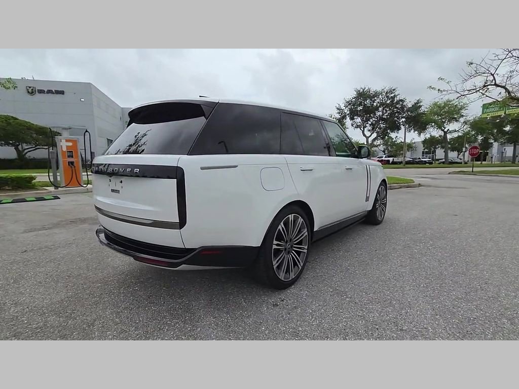 Used 2024 Land Rover Range Rover SE AWD/4WD image 33