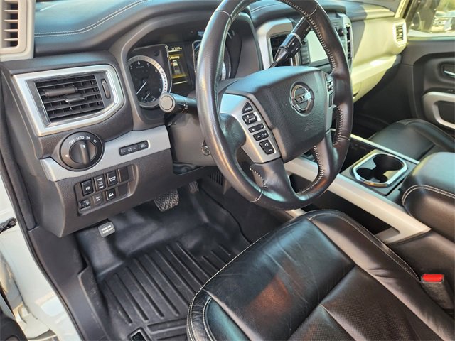 Used 2018 Nissan Titan PRO-4X w/ Pro-4x Convenience Package image 8