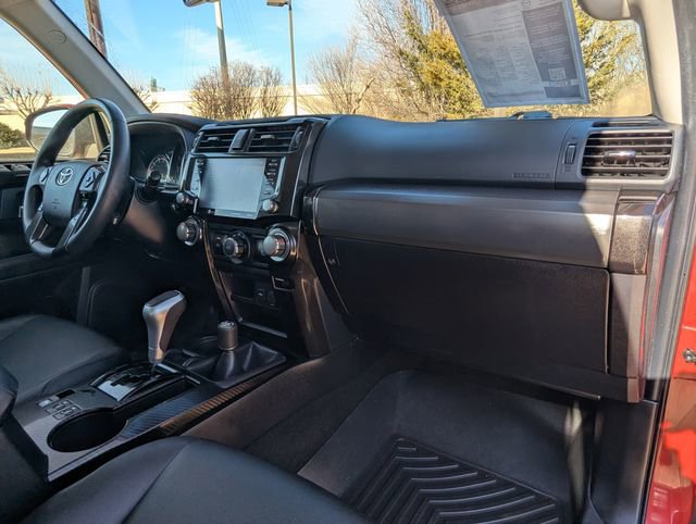 Used 2022 Toyota 4Runner TRD Off-Road Premium w/ Moonroof Package image 25