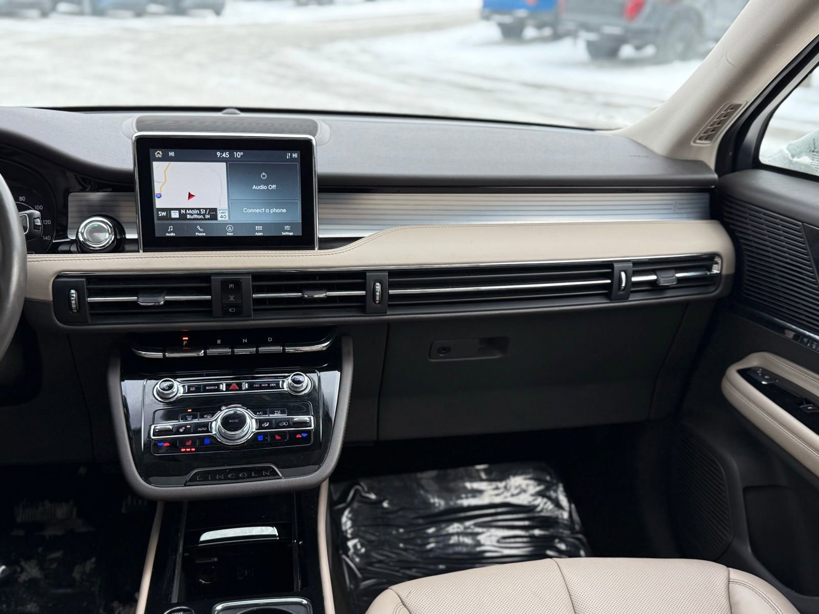 Used 2022 Lincoln Corsair AWD w/ Premium Package image 15