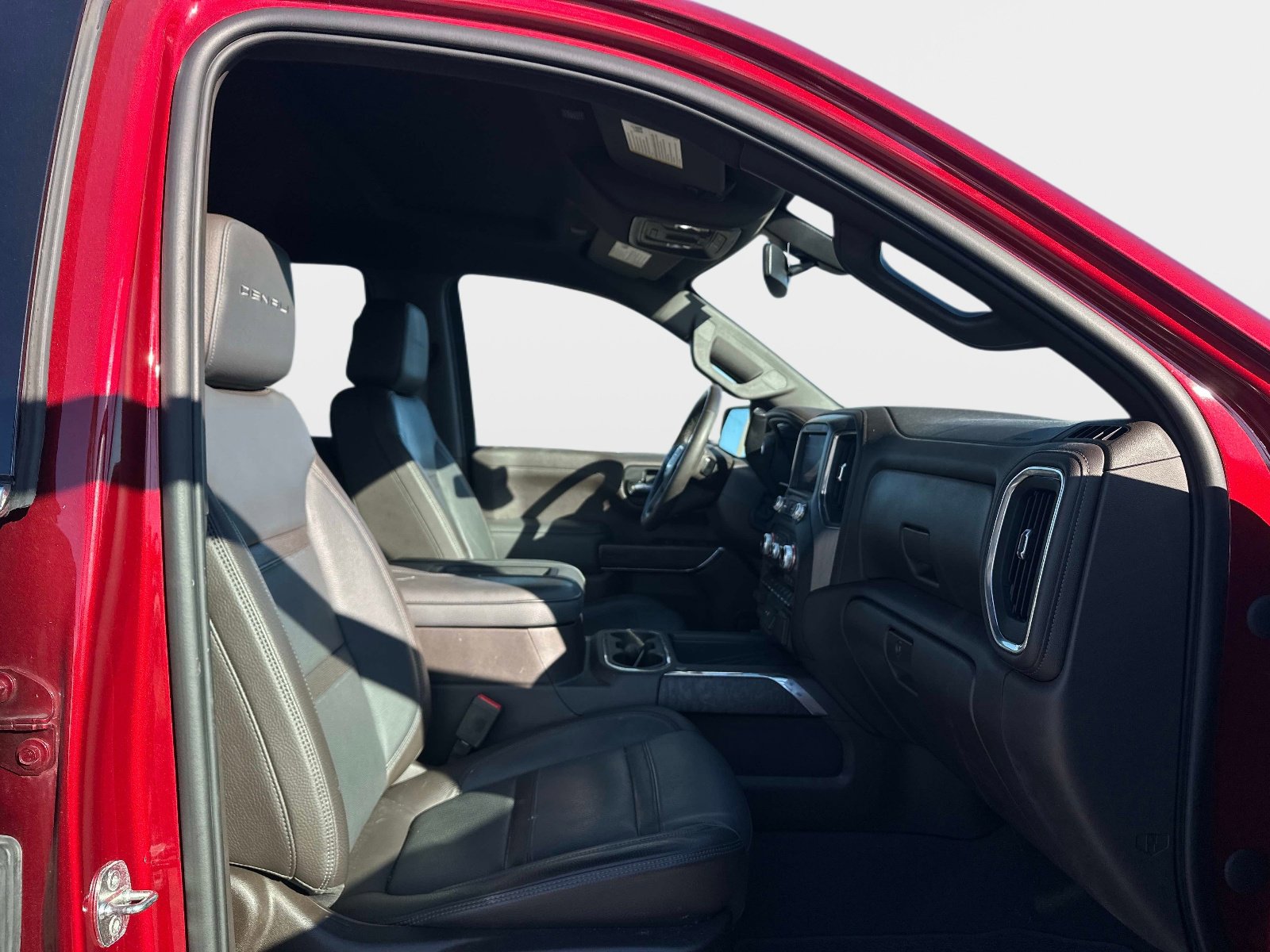 Used 2022 GMC Sierra 1500 Denali image 6