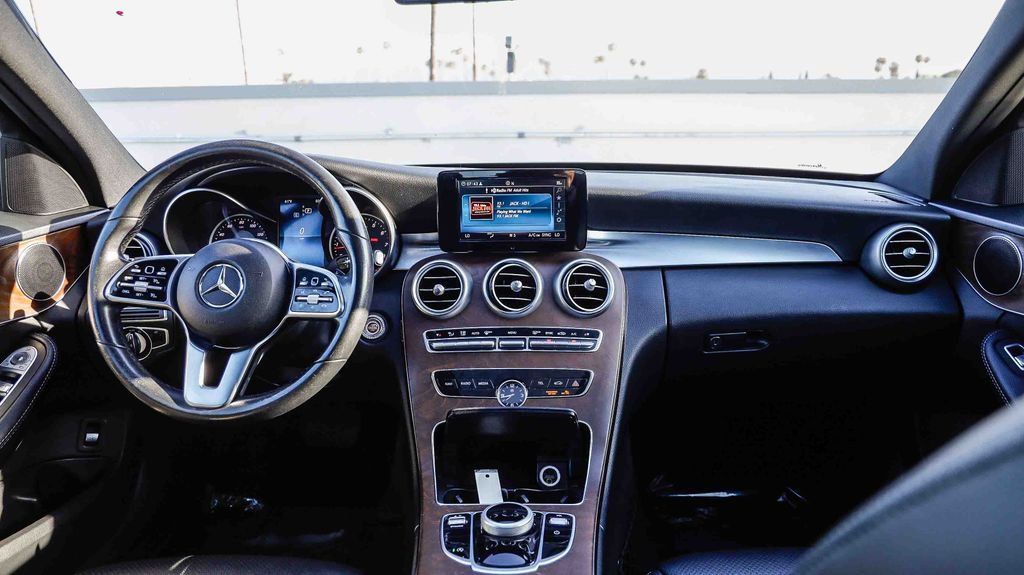 Used 2019 Mercedes-Benz C 300 Sedan image 15