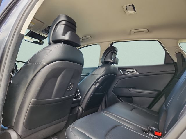 Certified 2023 Kia Sportage EX FWD image 16