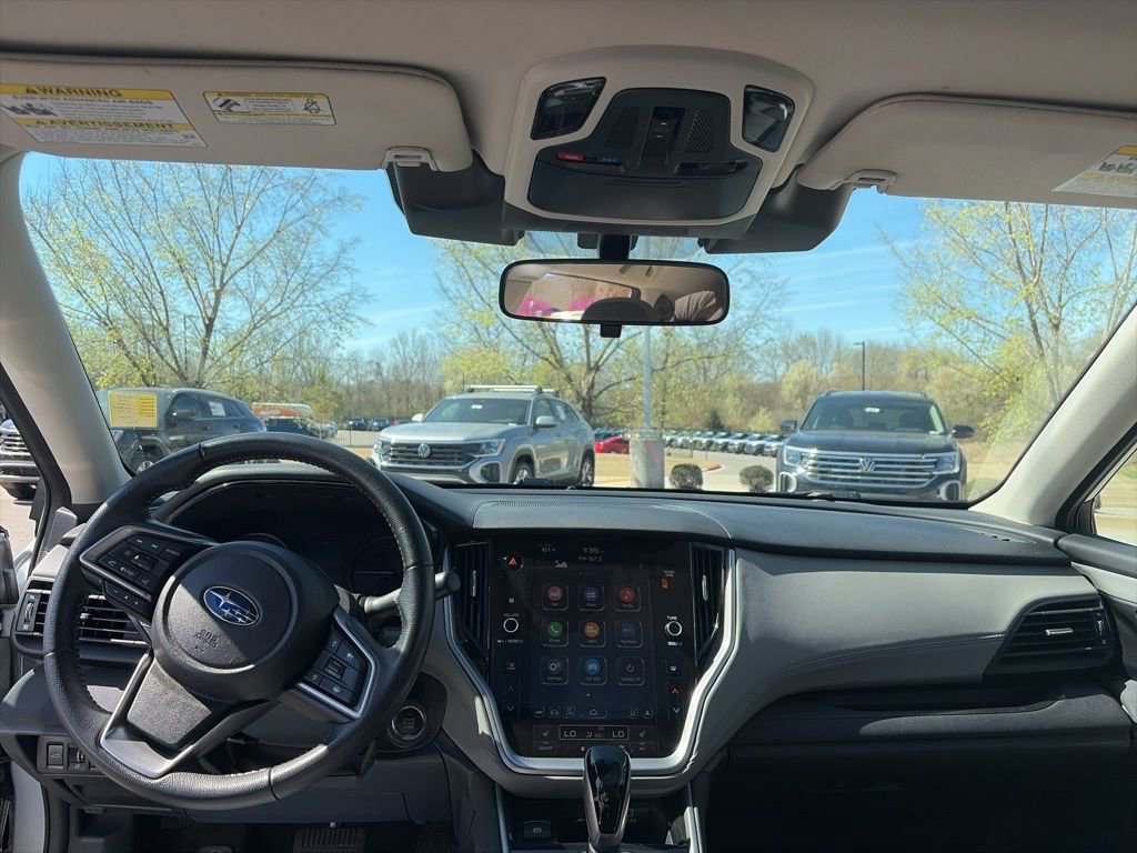 Used 2025 Subaru Outback Premium image 27