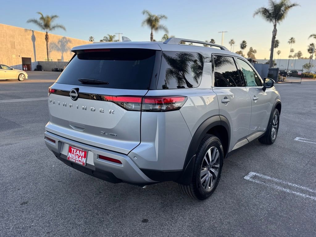 New 2025 Nissan Pathfinder SL image 7