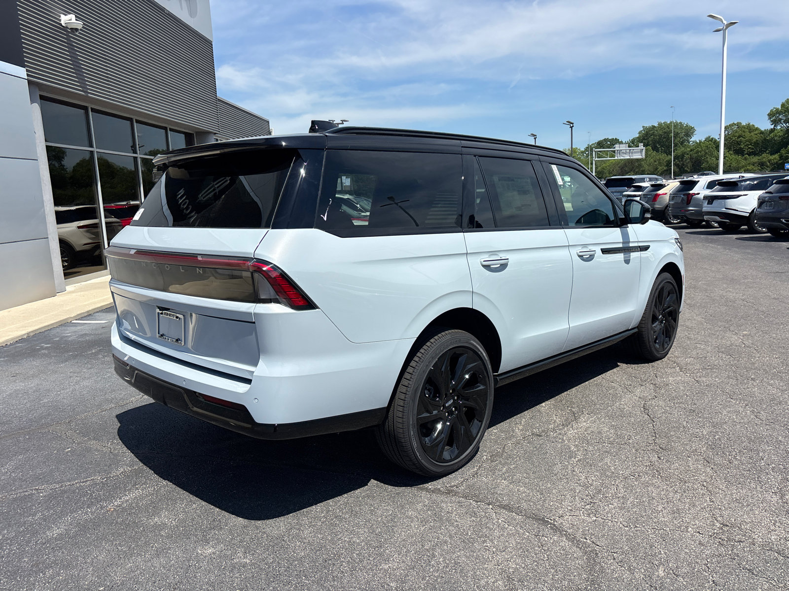 New 2026 Lincoln Navigator Black Label AWD/4WD image 7
