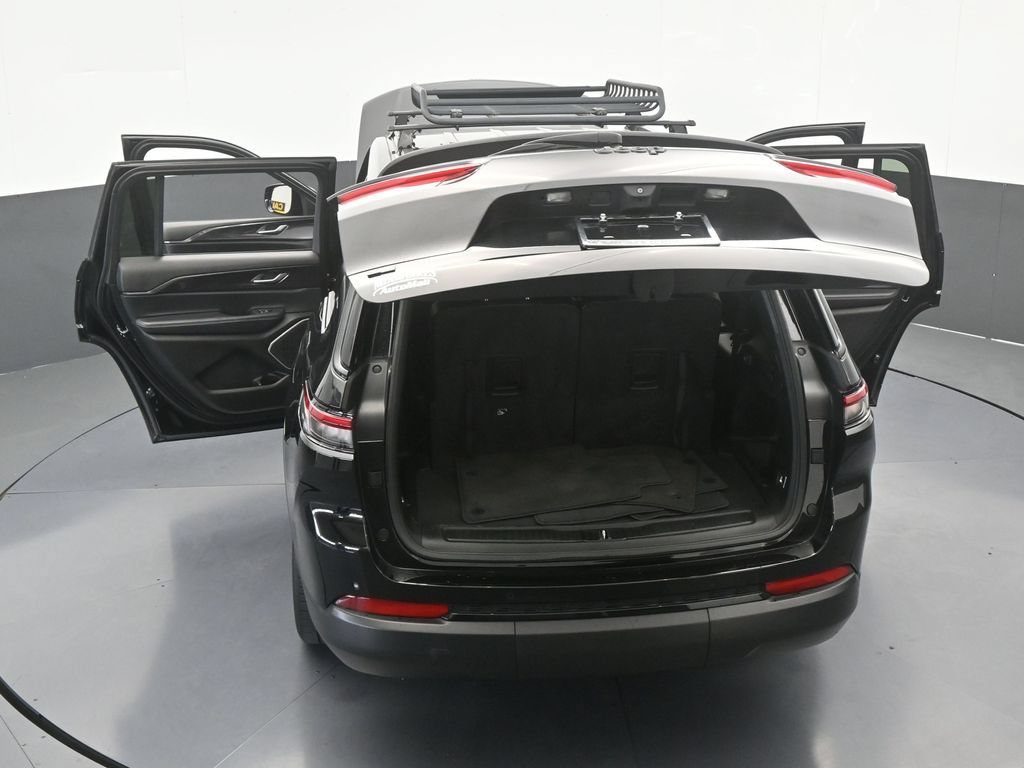 Used 2022 Jeep Grand Cherokee L Laredo RWD image 70