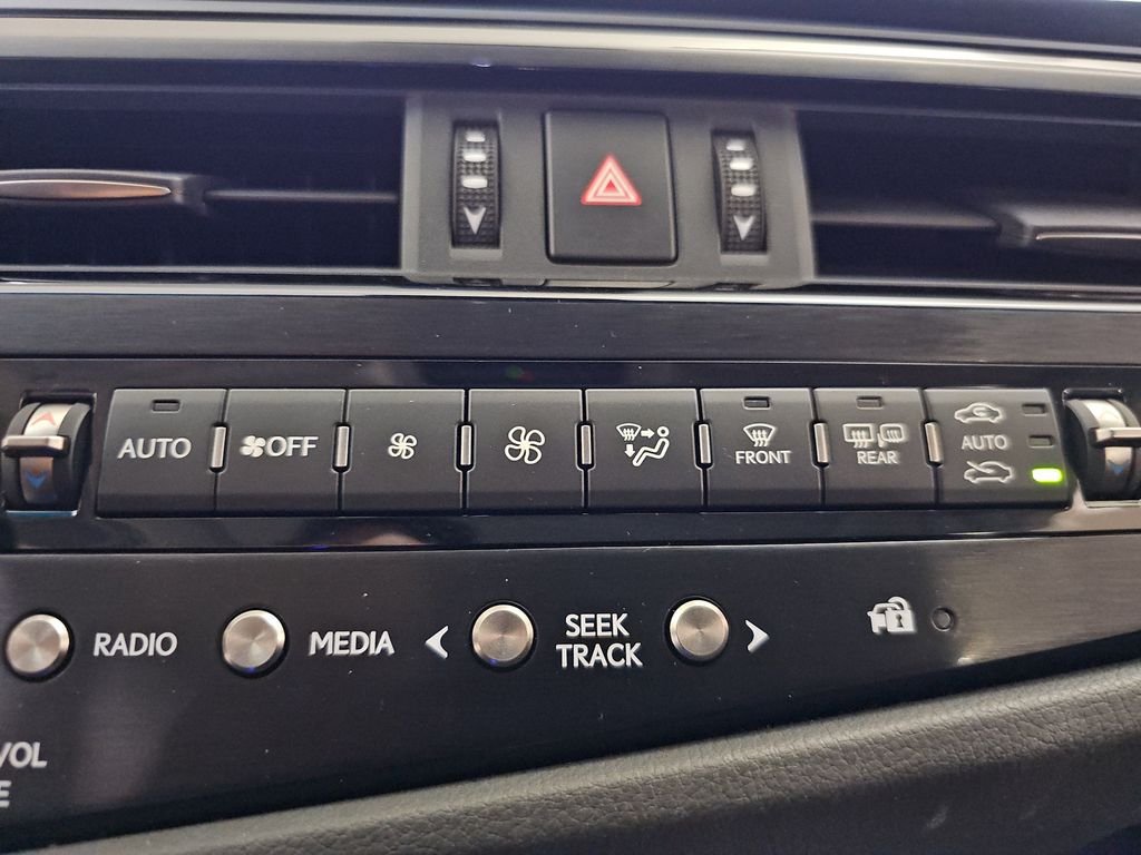 Certified 2025 Lexus ES 300h w/ Premium Package FWD image 23