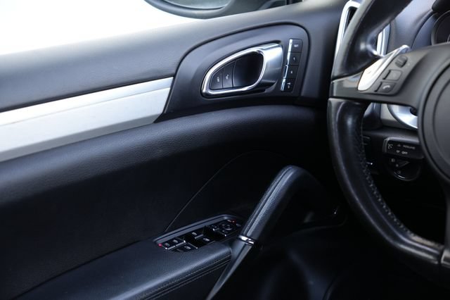 Used 2014 Porsche Cayenne GTS AWD/4WD image 24