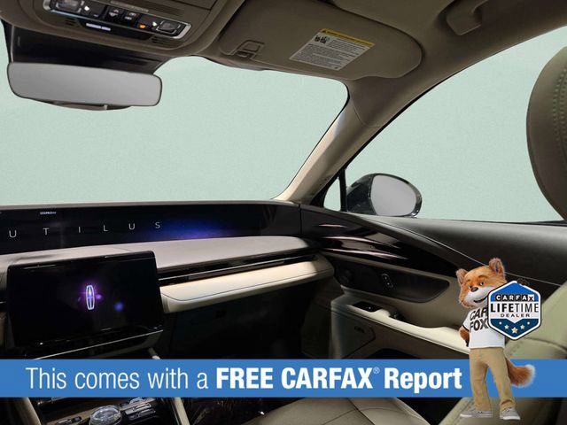 Used 2024 Lincoln Nautilus Reserve w/ Equipment Group 202A image 3