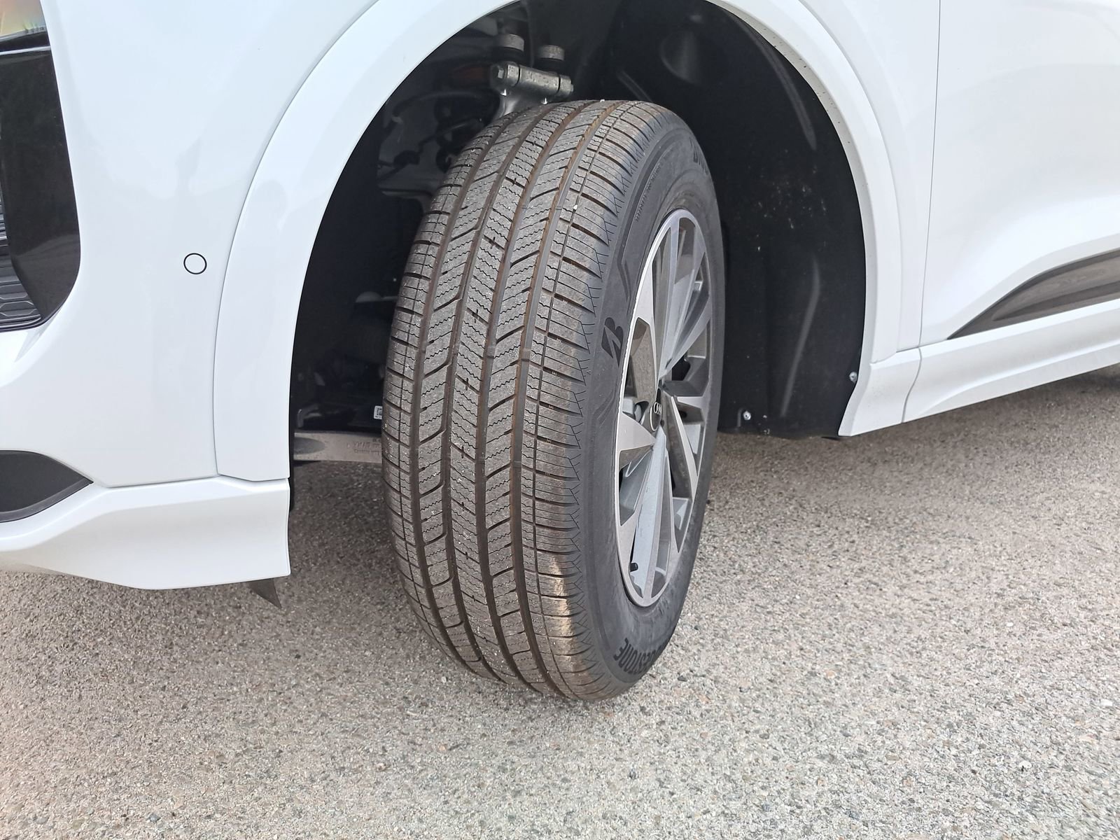 New 2025 Audi Q6 e-tron Premium Plus AWD/4WD image 37