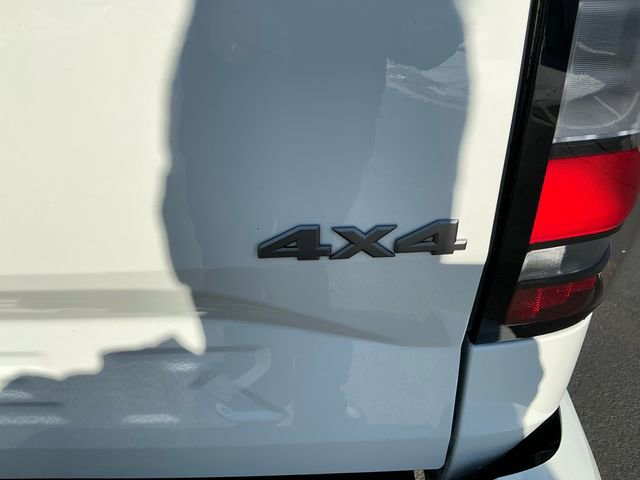 New 2026 Nissan Frontier 4x4 Crew Cab image 19