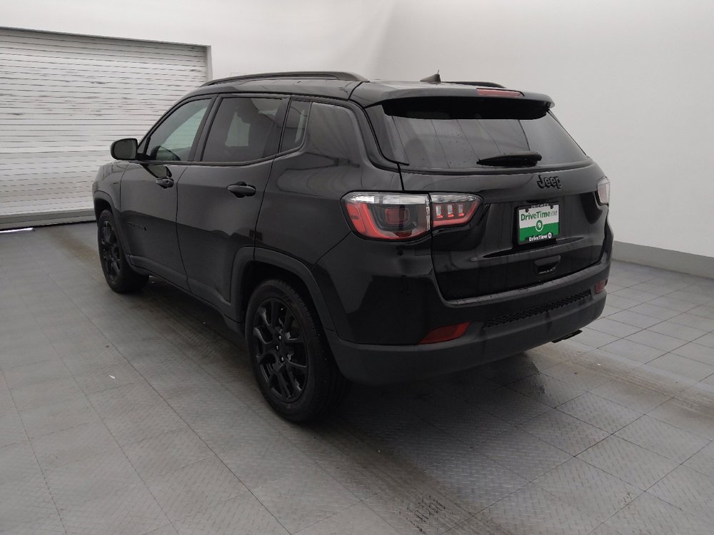 Used 2022 Jeep Compass Latitude FWD image 5