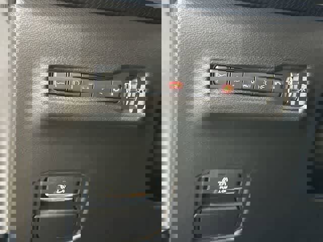 Used 2025 Jeep Wagoneer S Limited AWD/4WD image 19