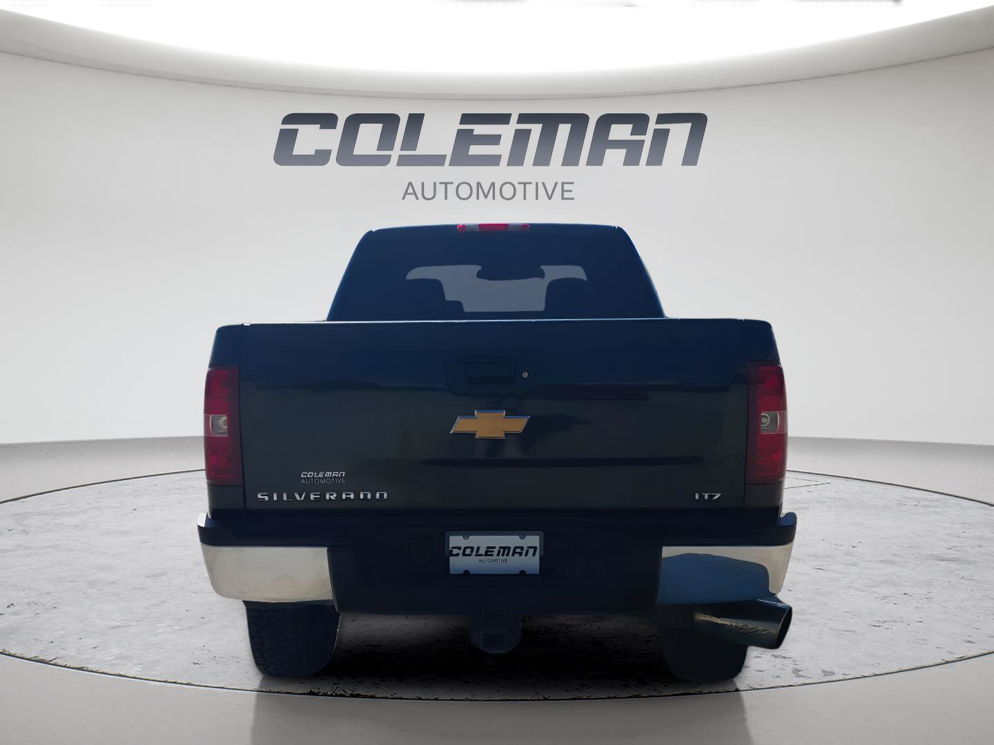 Used 2010 Chevrolet Silverado 2500 LTZ w/ LTZ Plus Package AWD/4WD image 4